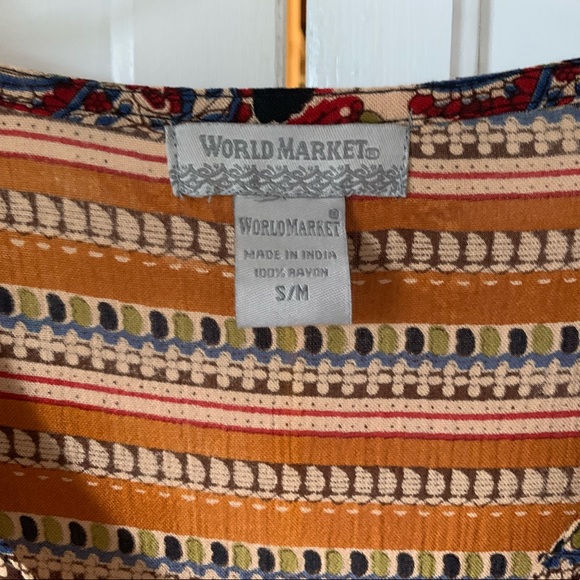 Lovely World Market V neck Tunic - Picture 2 of 4